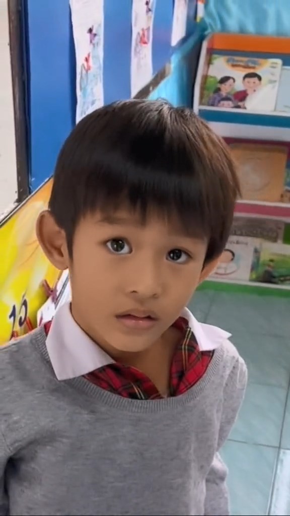 ช๊อตฟีลนักเรียน